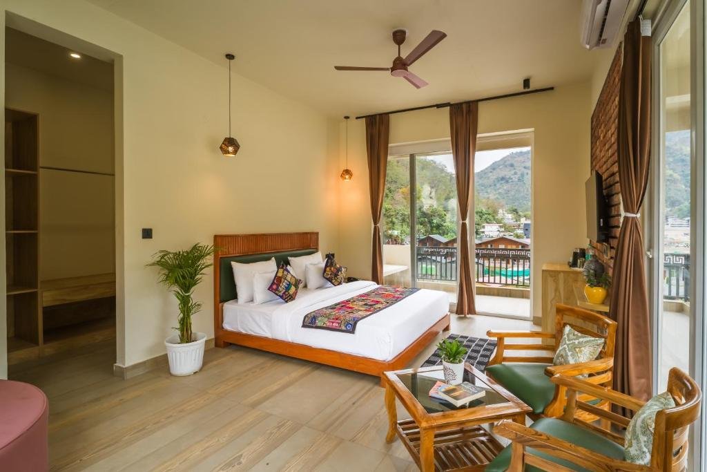 Tripli Hotels Sukritham x Solis Nature