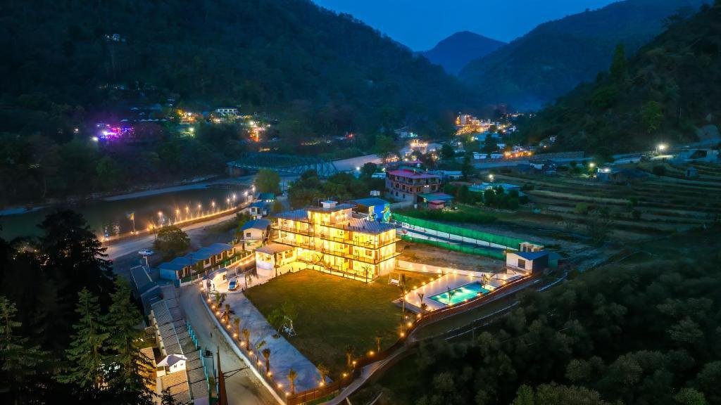 Tripli Hotels Lavanya Hills x Solis Nature