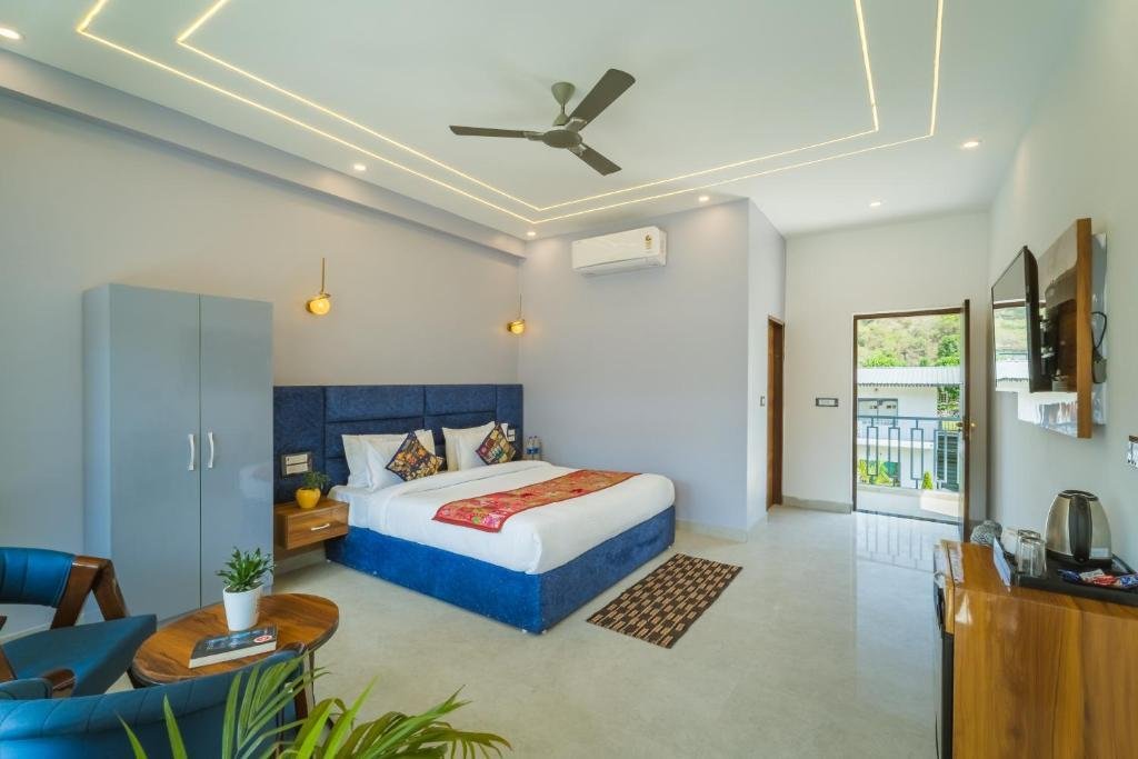 Tripli Hotels Lavanya Hills x Solis Nature
