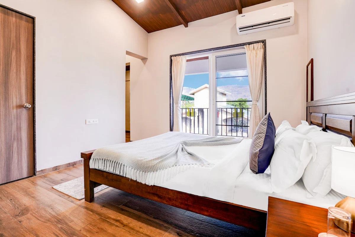 ELIVAAS Irene Jade 3 bhk x Solis Nature