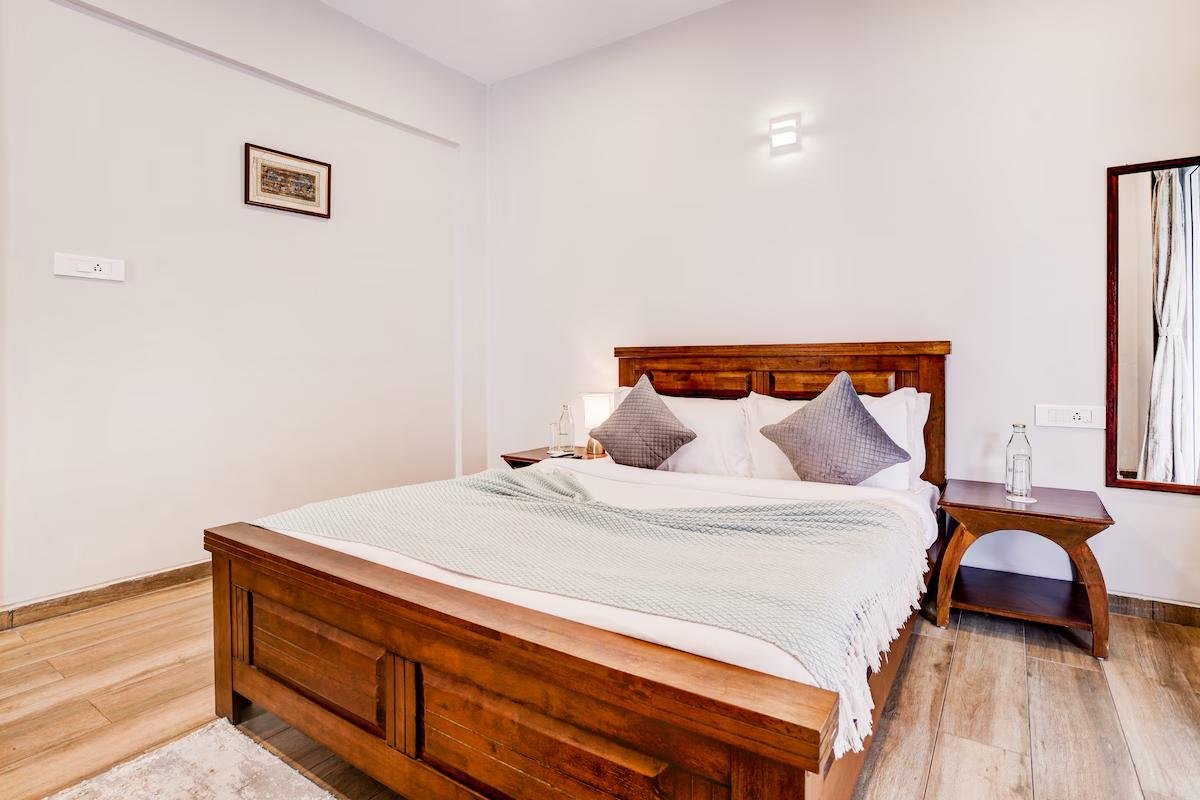 ELIVAAS Irene Jade 3 bhk x Solis Nature