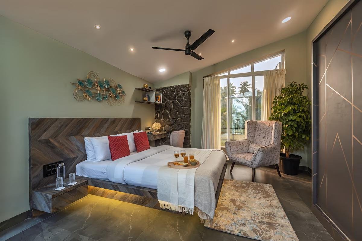 ELIVAAS Moonlit Retreat 3 bhk x Solis Nature