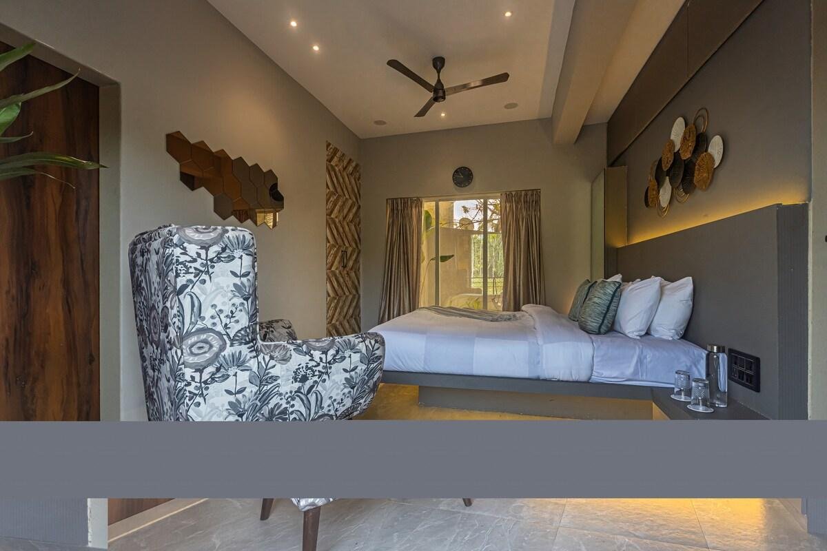 ELIVAAS Moonlit Retreat 3 bhk x Solis Nature