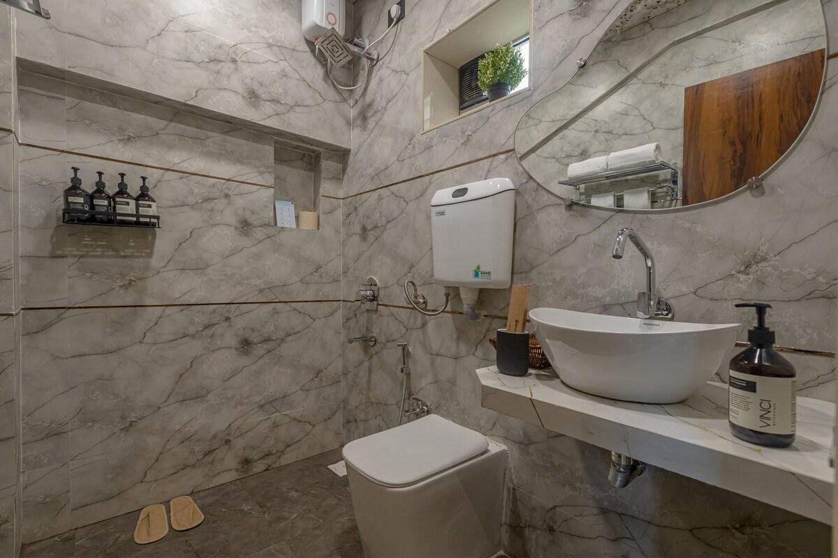 ELIVAAS Moonlit Retreat 3 bhk x Solis Nature