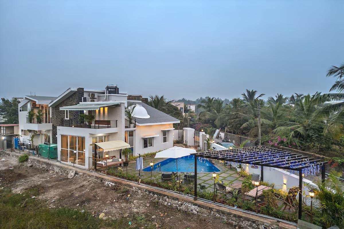 ELIVAAS Moonlit Retreat 3 bhk x Solis Nature