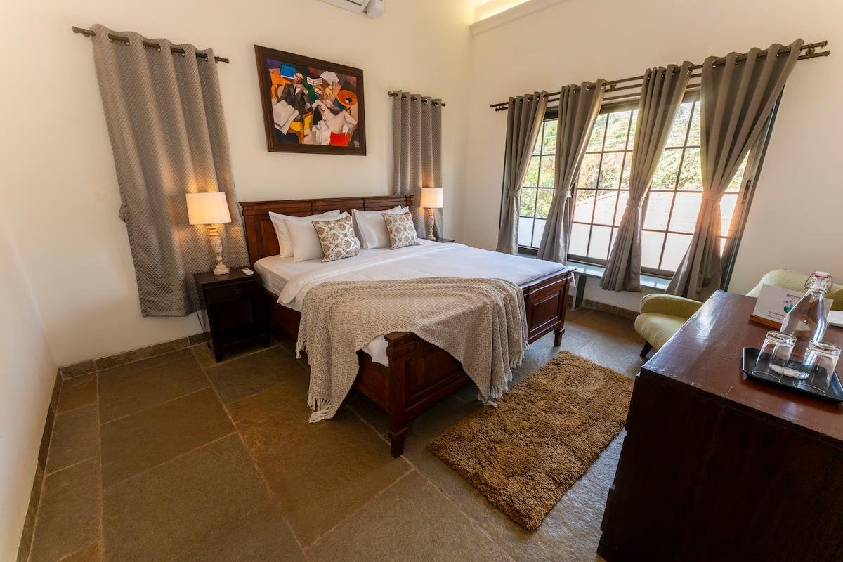ELIVAAS Casa Mocha 5 bhk alibagh x Solis Nature