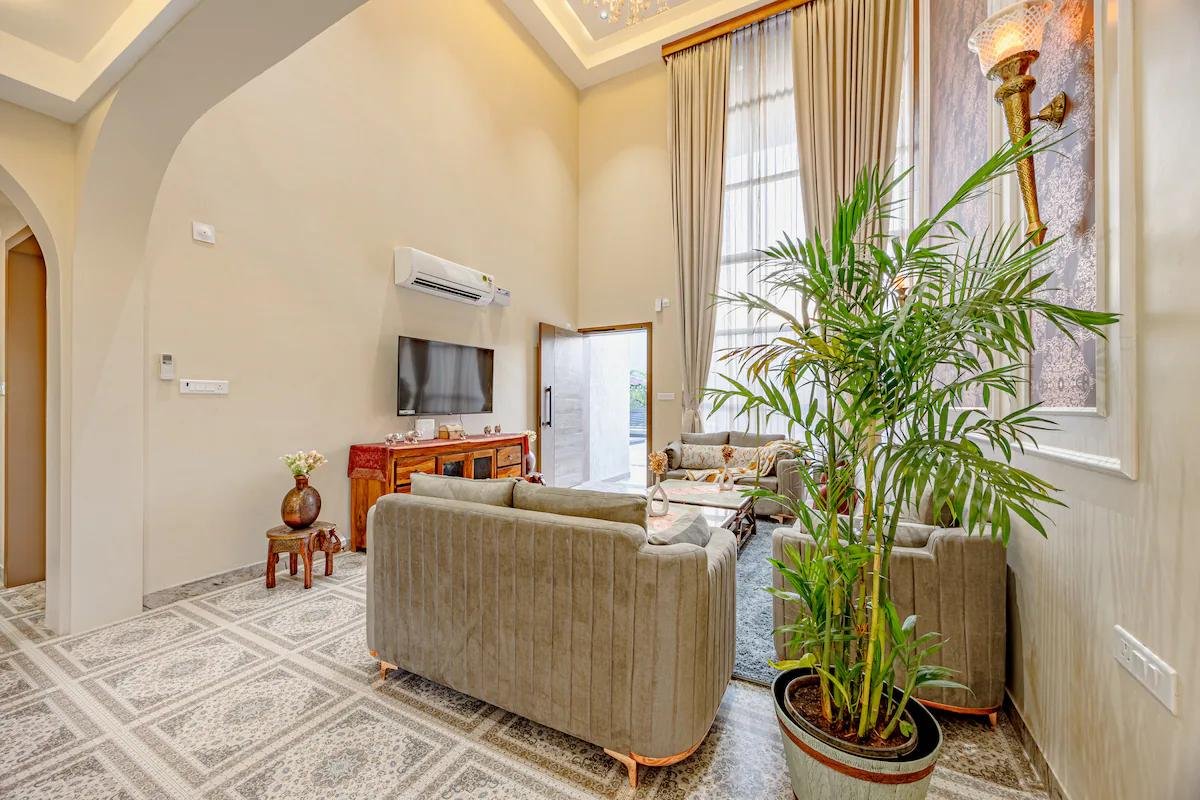 ELIVAAS Heaven in Hills Mountara 3bhk x Solis Nature