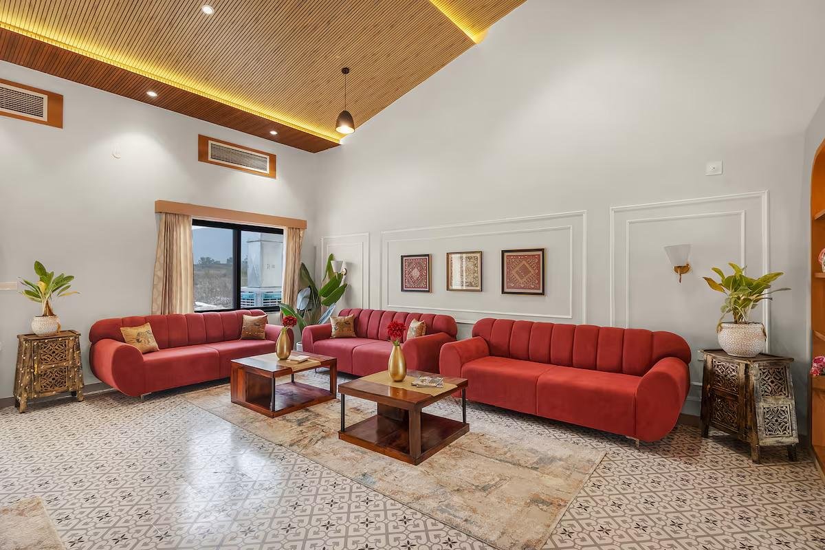 ELIVAAS Heaven in Hills Mountara 3bhk x Solis Nature