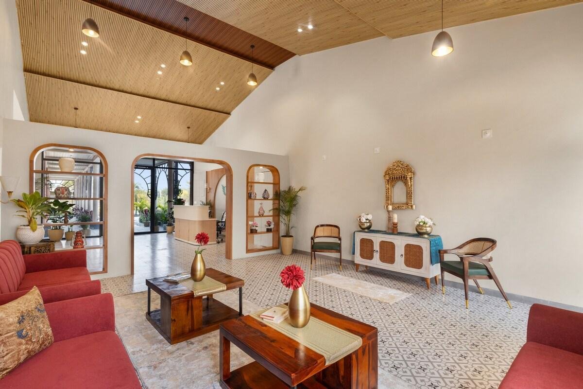 ELIVAAS Heaven in Hills Mountara 3bhk x Solis Nature