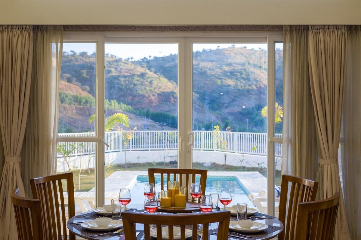 ELIVAAS Elite Sereno     4bhk x Solis Nature