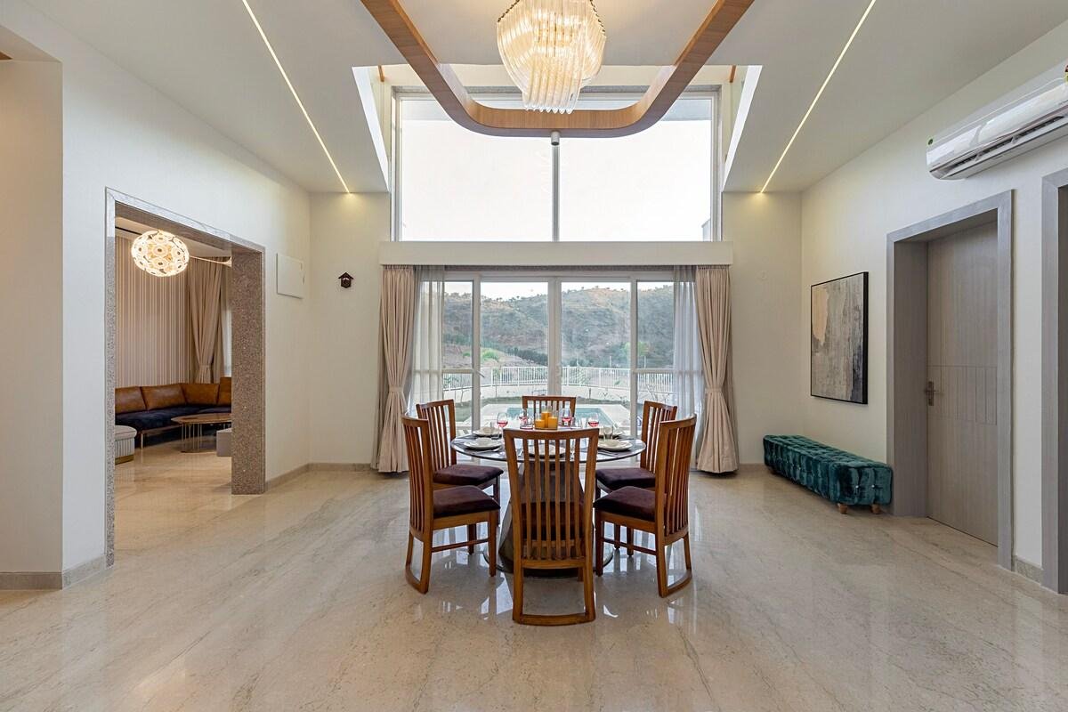ELIVAAS Elite Sereno     4bhk x Solis Nature