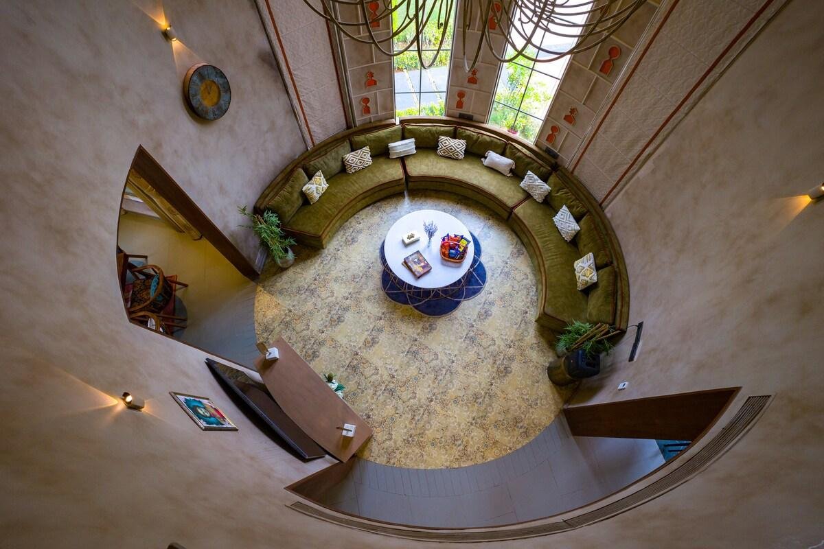 ELIVAAS Noah's Ark    3BHK x Solis Nature