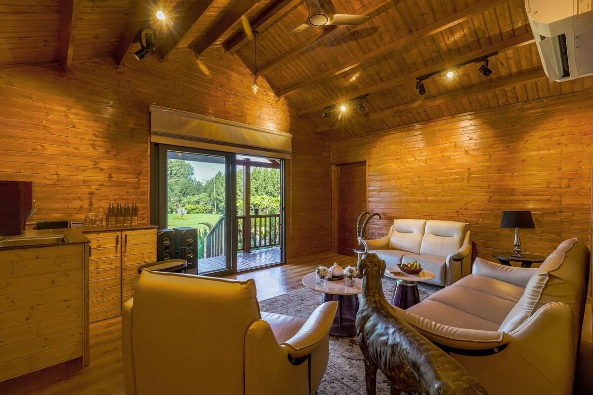 ELIVAAS Riveira Hills    3BHK x Solis Nature