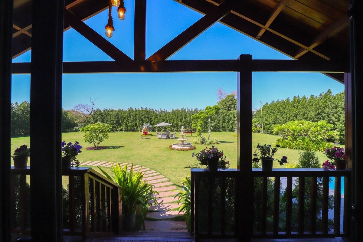 ELIVAAS Riveira Hills    3BHK x Solis Nature