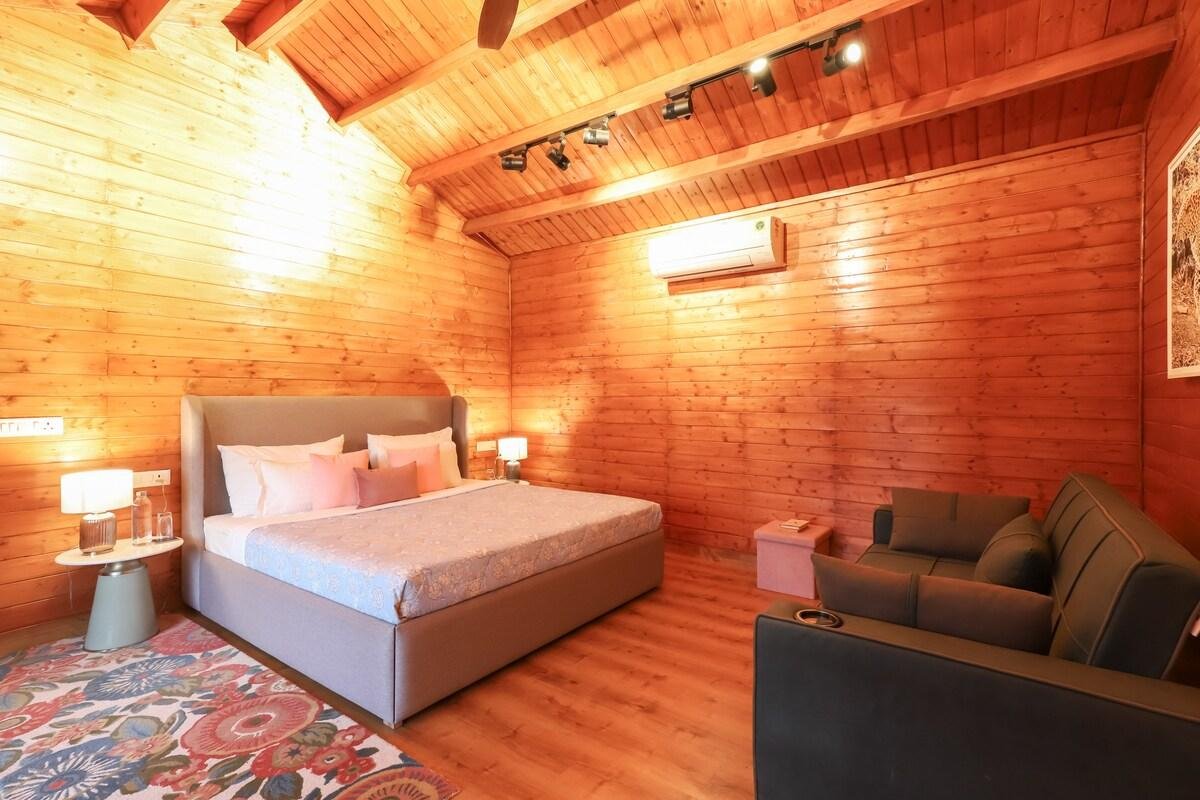 ELIVAAS Riveira Hills    3BHK x Solis Nature