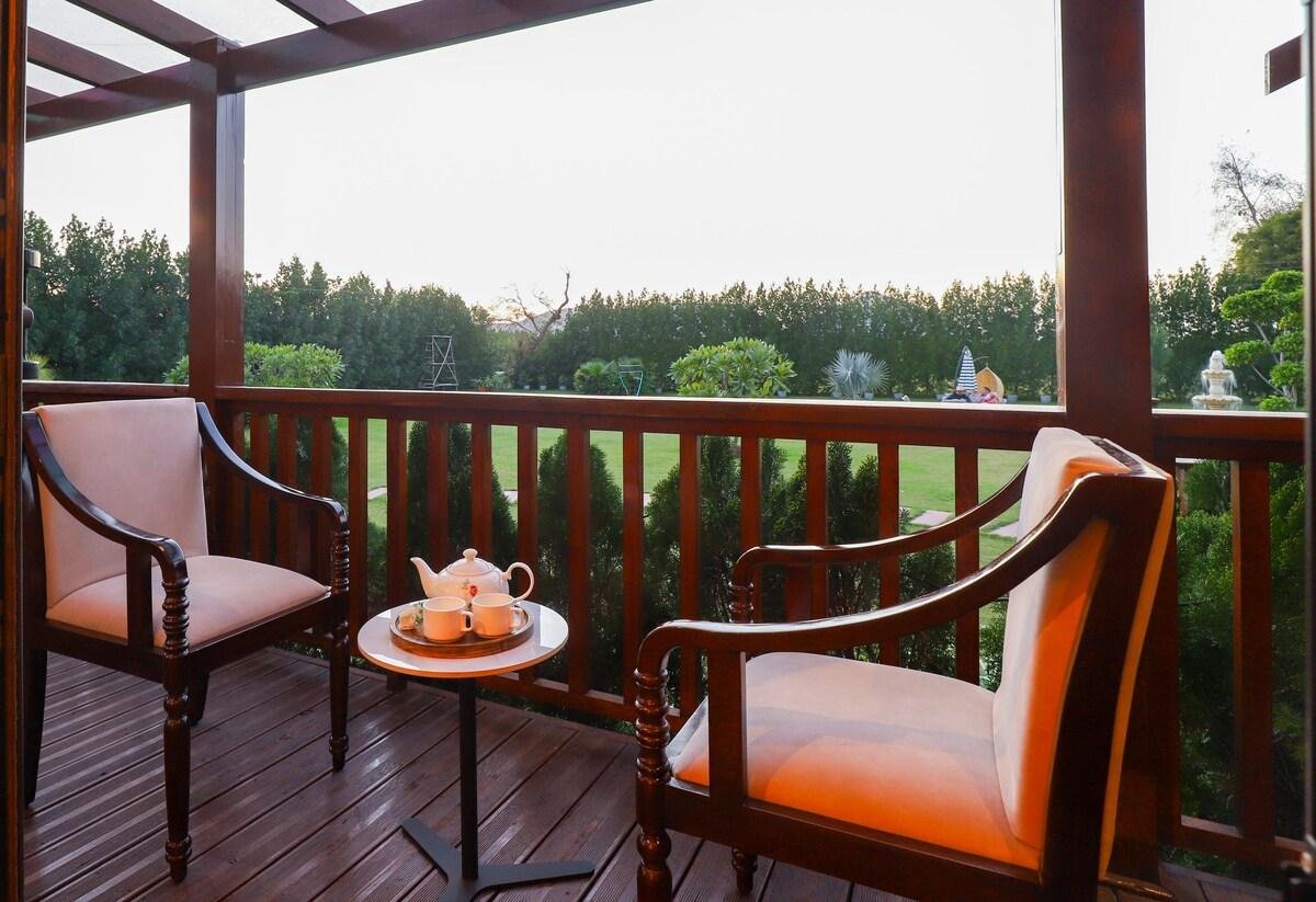 ELIVAAS Riveira Hills    3BHK x Solis Nature