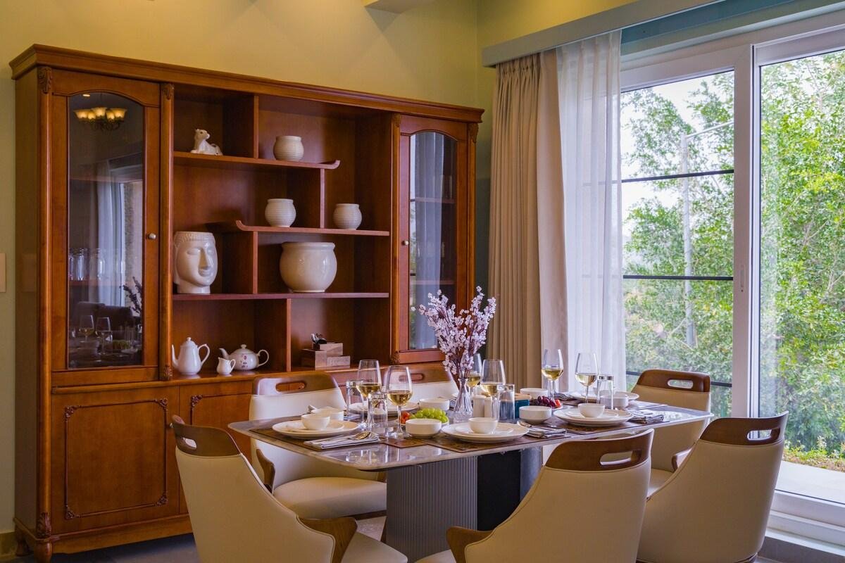 ELIVAAS Festiva Mansion     3Bhk x Solis Nature