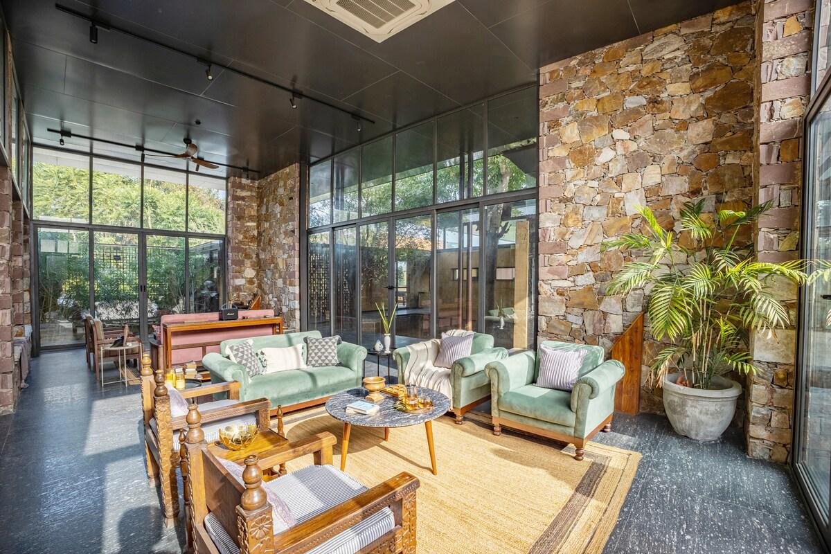 ELIVAAS Hari Bagh 4bhk x Solis Nature