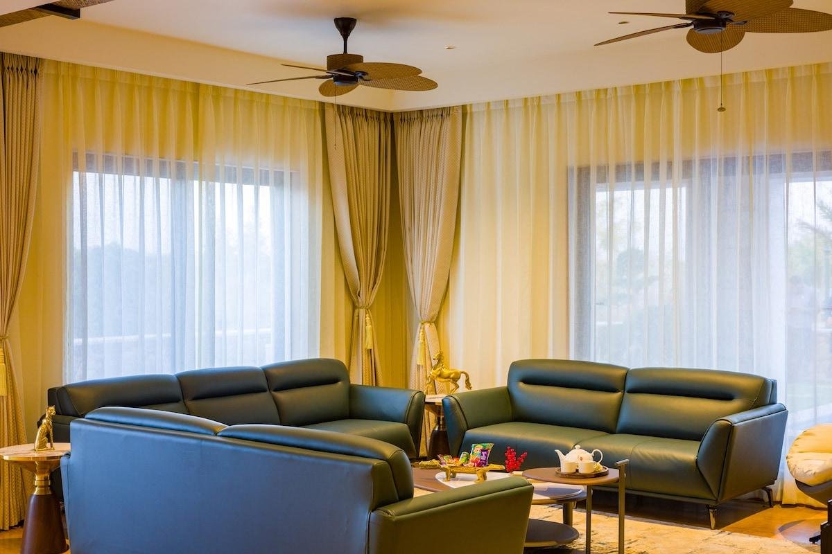 ELIVAAS The Kanota Retreat 4BHK x Solis Nature