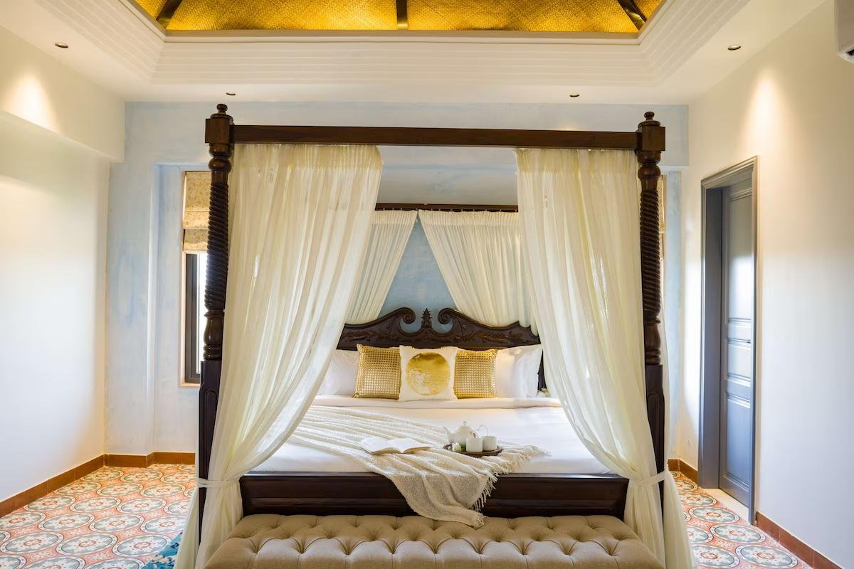 ELIVAAS The Kanota Retreat 4BHK x Solis Nature