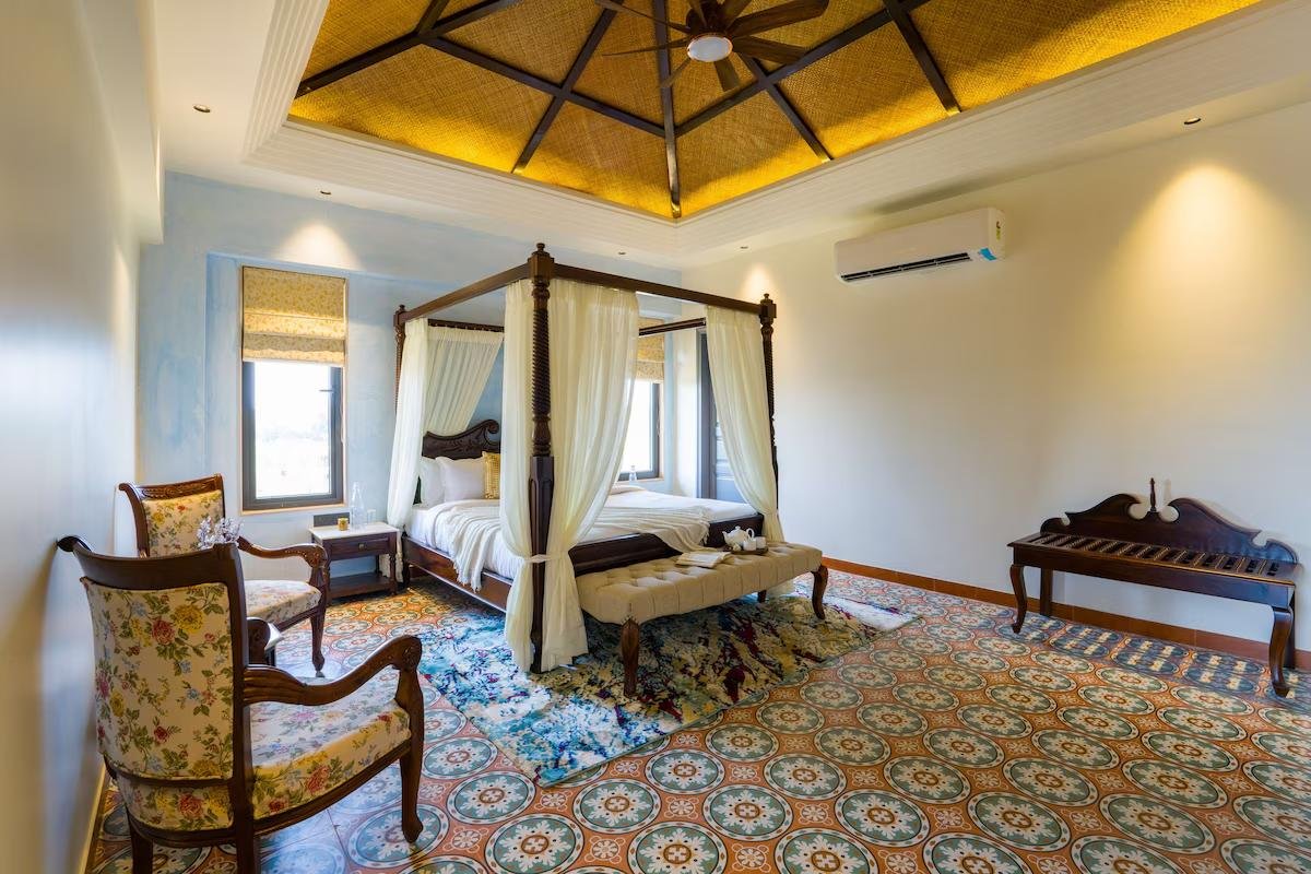 ELIVAAS The Kanota Retreat 4BHK x Solis Nature
