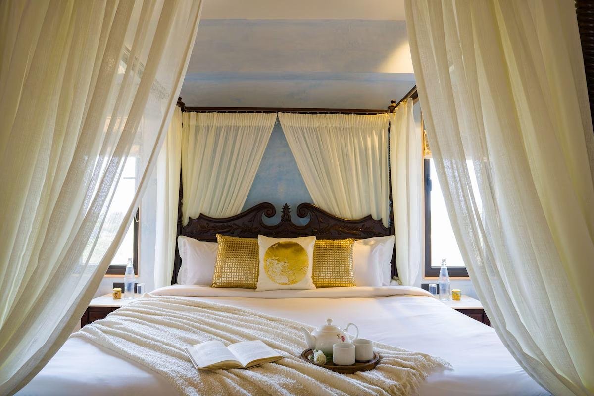 ELIVAAS The Kanota Retreat 4BHK x Solis Nature