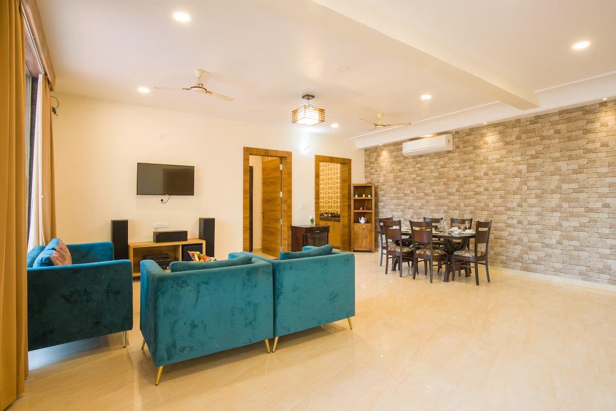 Alaya Stays Roohmon's Farm 5bhk x Solis Nature