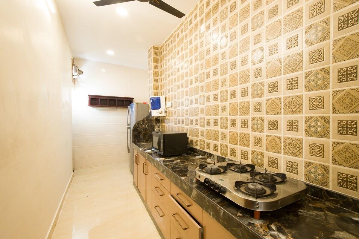 Alaya Stays Roohmon's Farm 5bhk x Solis Nature