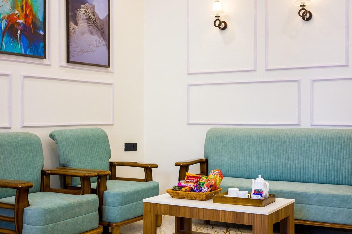 Alaya Stays Parvam Retreat  2 BHK x Solis Nature