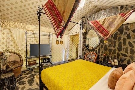 ELIVAAS Zephyr Imperial Tent  Mussoorie x Solis Nature