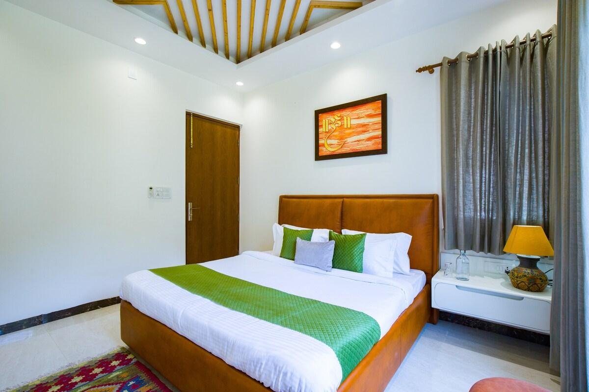 ELIVAAS Serenita Abode      3BHK x Solis Nature