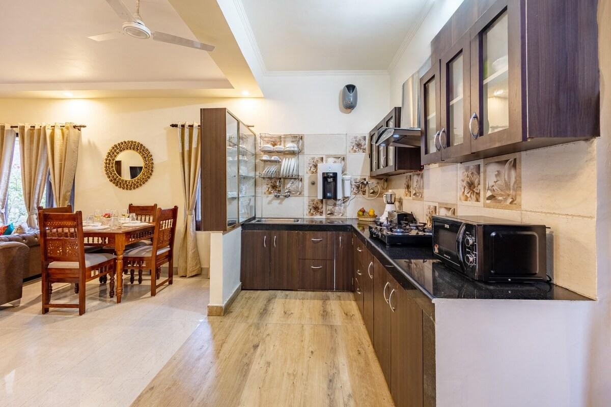 Alaya Stays Cozy Nest  2 BHK x Solis Nature