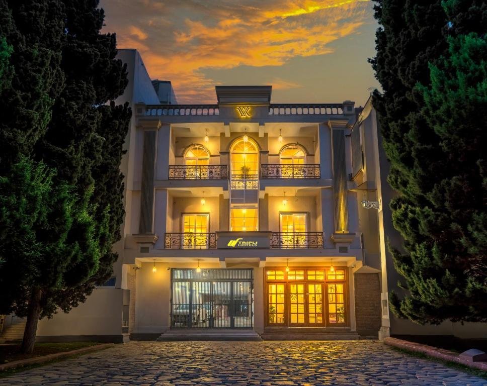 Tripli Hotels Vaidik Palace x Solis Nature