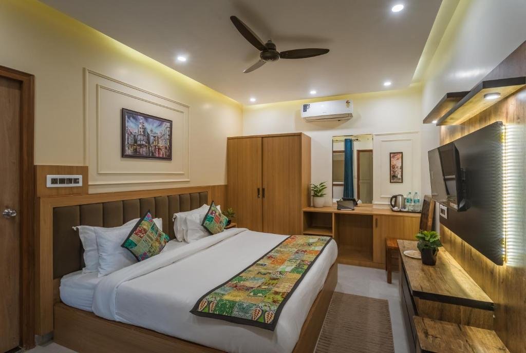 Tripli Hotels Vaidik Palace x Solis Nature