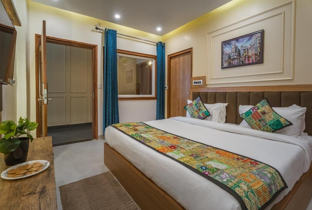 Tripli Hotels Vaidik Palace x Solis Nature