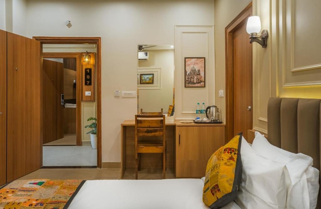 Tripli Hotels Vaidik Palace x Solis Nature