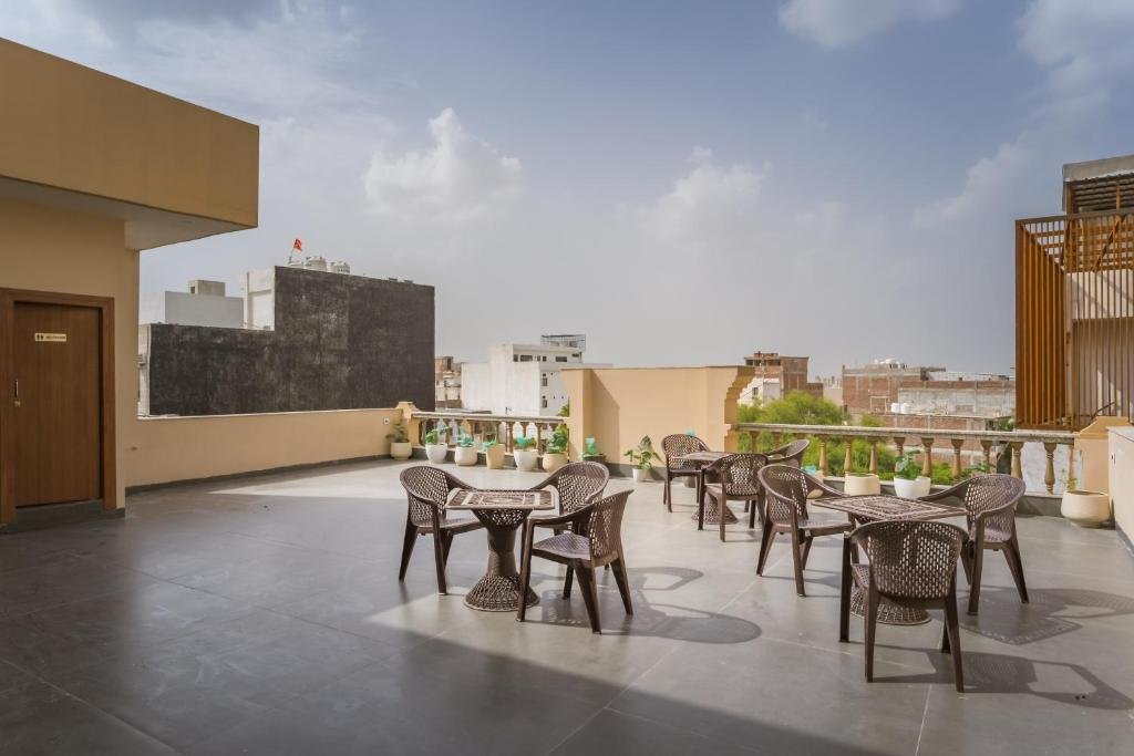 Tripli Hotels Vaidik Palace x Solis Nature
