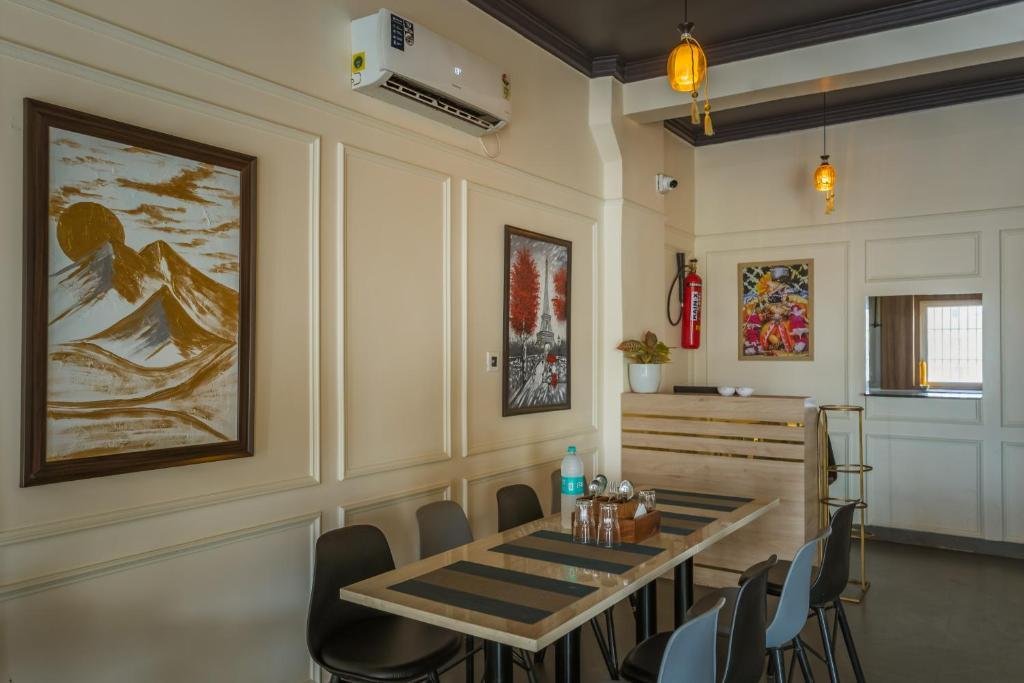 Tripli Hotels Vaidik Palace x Solis Nature