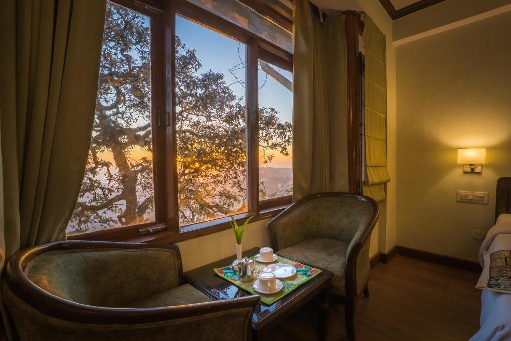 Tripli Hotels Le Royale, Shimla x Solis Nature