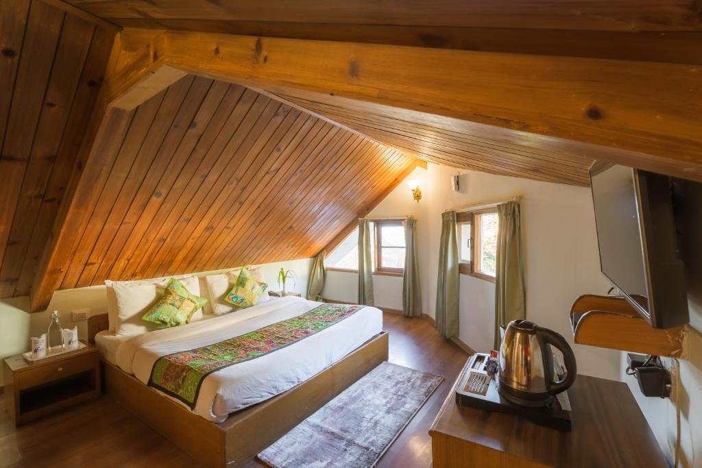 Tripli Hotels Le Royale, Shimla x Solis Nature