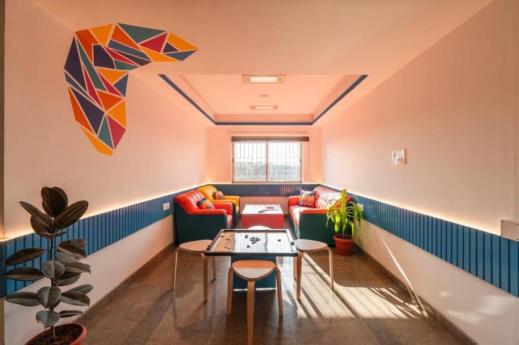 goSTOPS Bengaluru HSR Silk Private rooms x Solis Nature