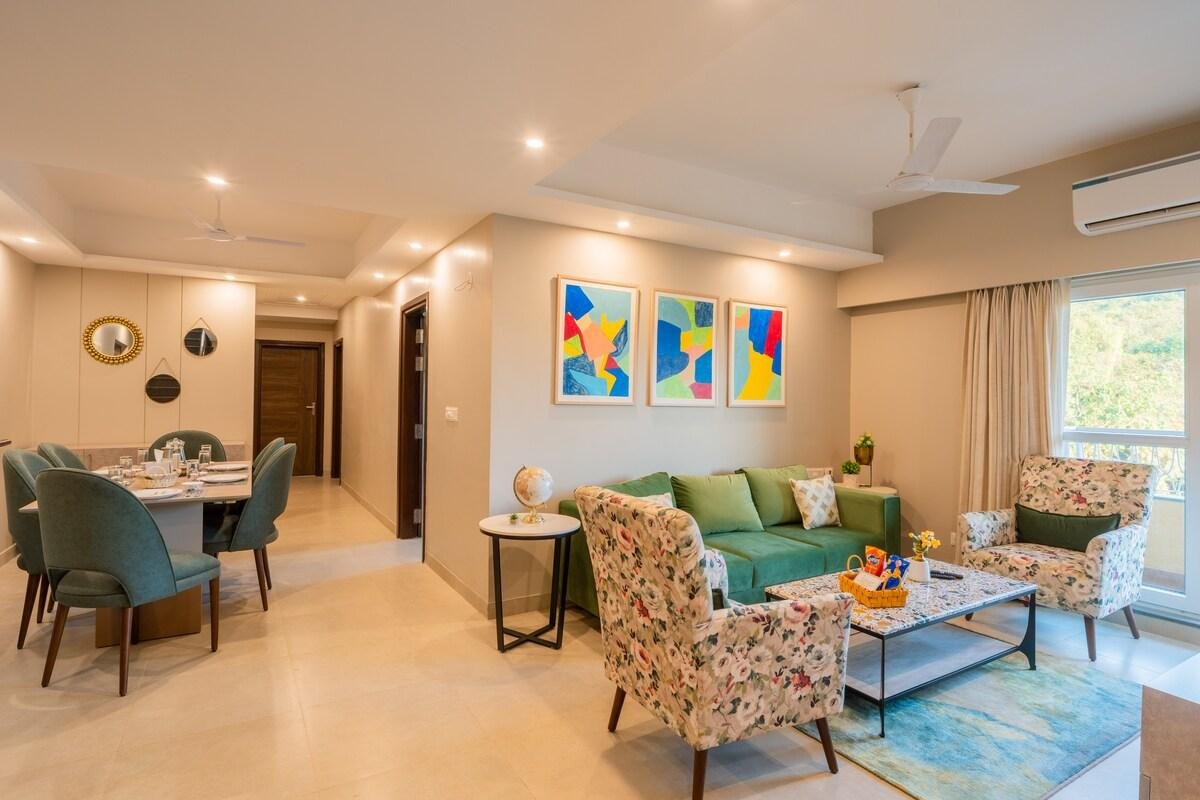 Alaya Stays Veera Marina Penthouse   3bhk x Solis Nature