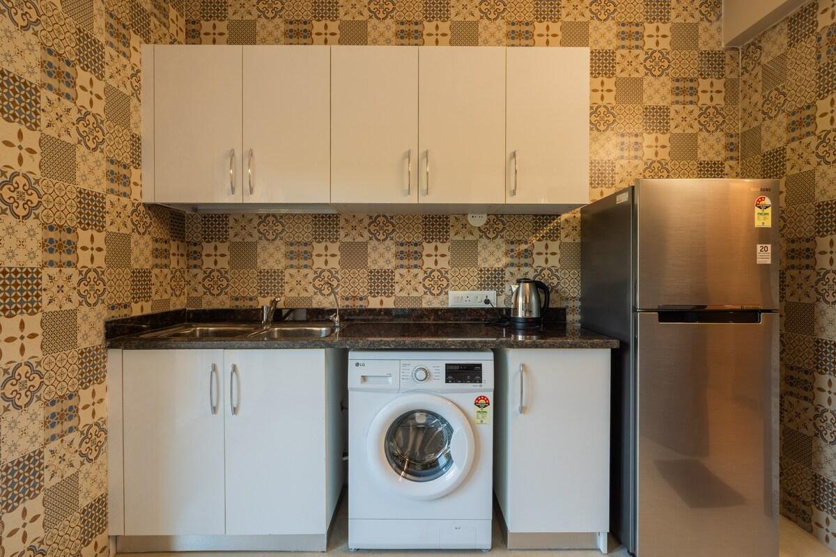 Alaya Stays Veera Marina Penthouse   3bhk x Solis Nature