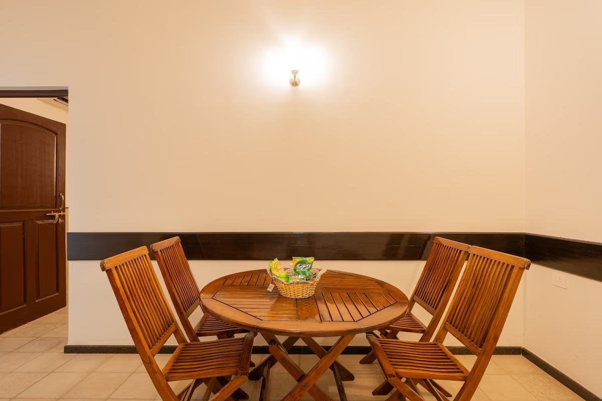 Alaya Stays Casa do Mar    4 bhk x Solis Nature