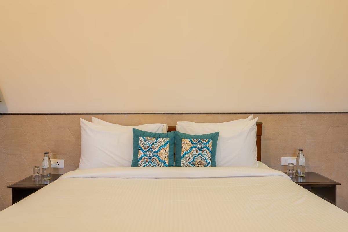 Alaya Stays Casa do Mar    4 bhk x Solis Nature