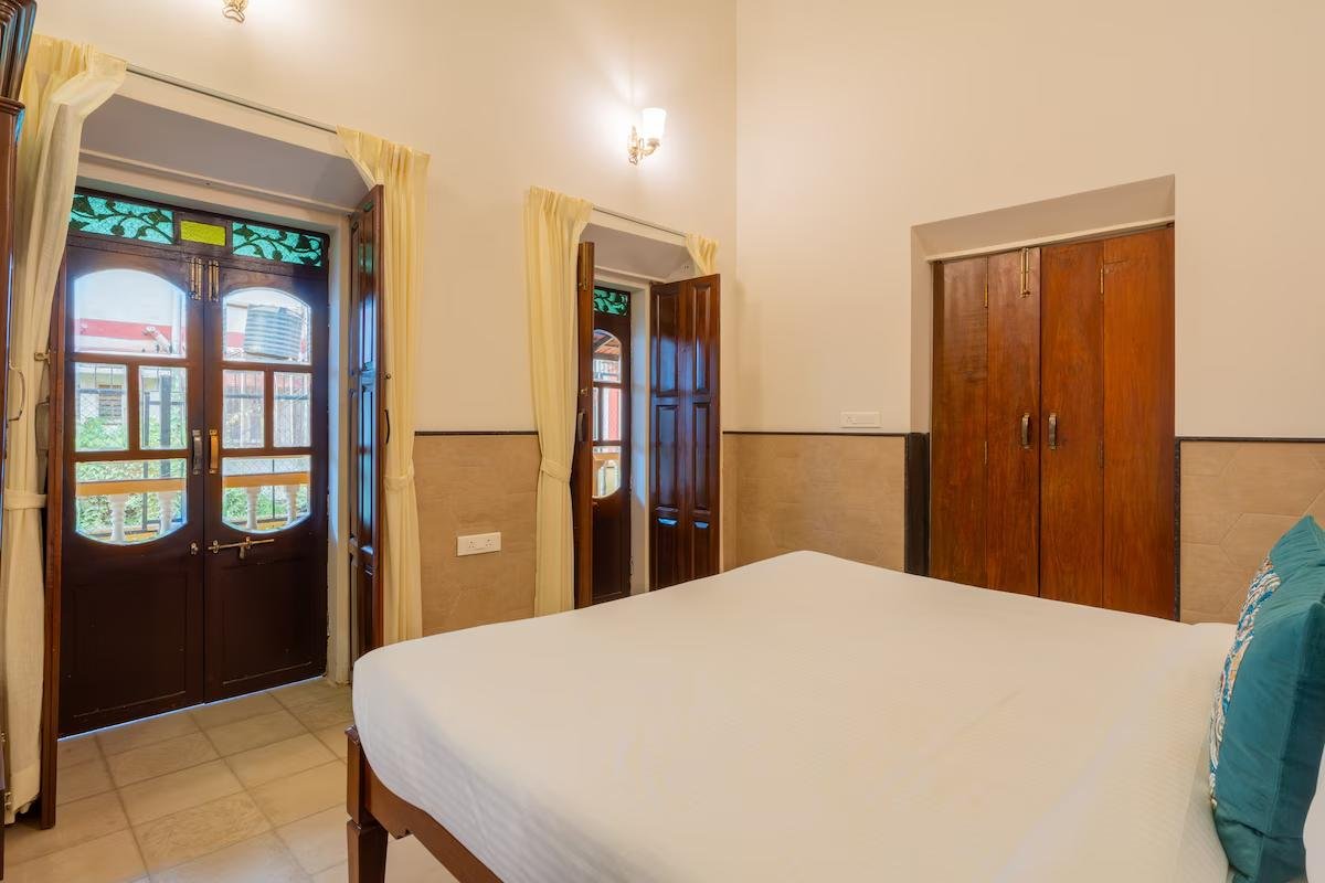 Alaya Stays Casa do Mar    4 bhk x Solis Nature