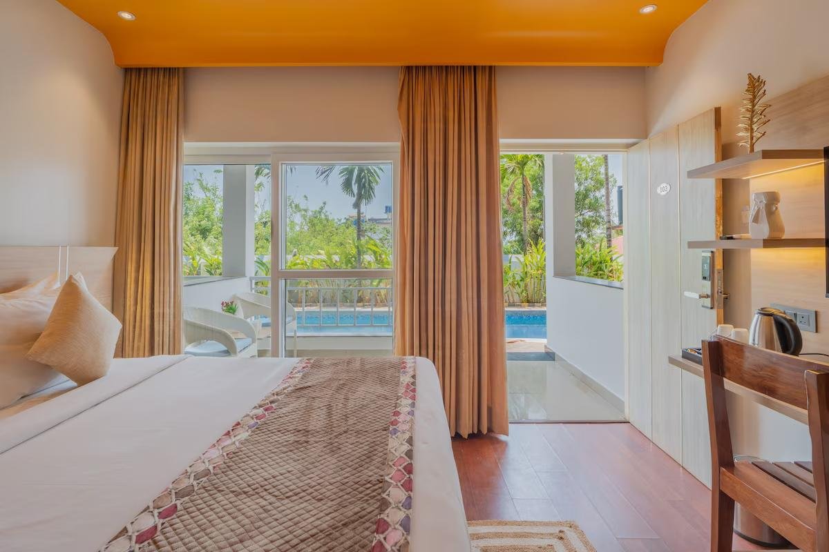 Alaya Stays, Gracias Aquora      1 bhk x Solis Nature