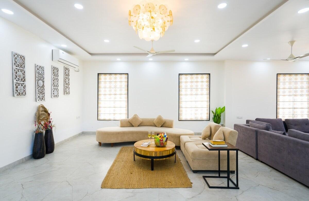 ELIVAAS AdhiVa Retreat   5 bhk x Solis Nature