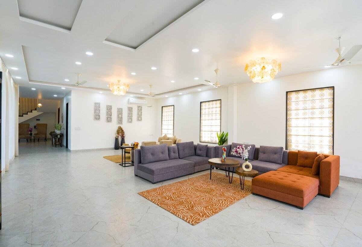 ELIVAAS AdhiVa Retreat   5 bhk x Solis Nature