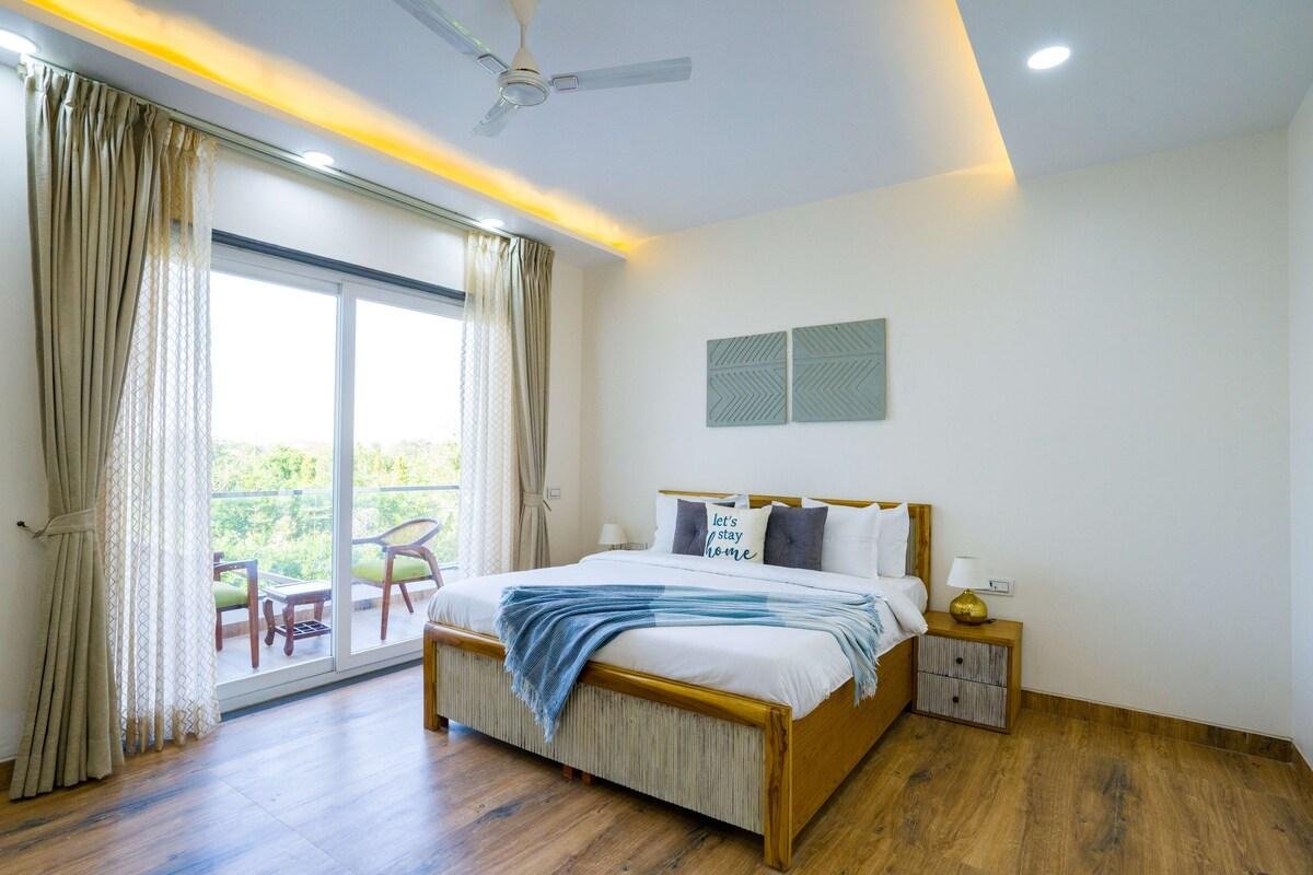 ELIVAAS AdhiVa Retreat   5 bhk x Solis Nature